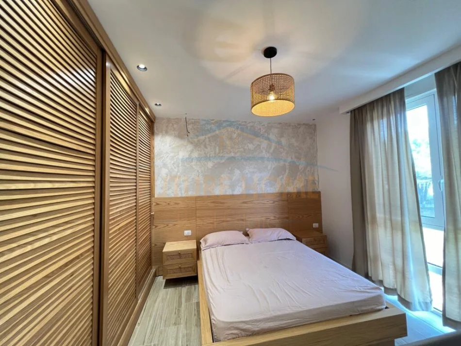 Gjiri Lalezit | Hamallaj, shitet apartament ne plazh 2+1 , 82 m² 230.000 € (San Pietro, Gjiri i Lalzit)