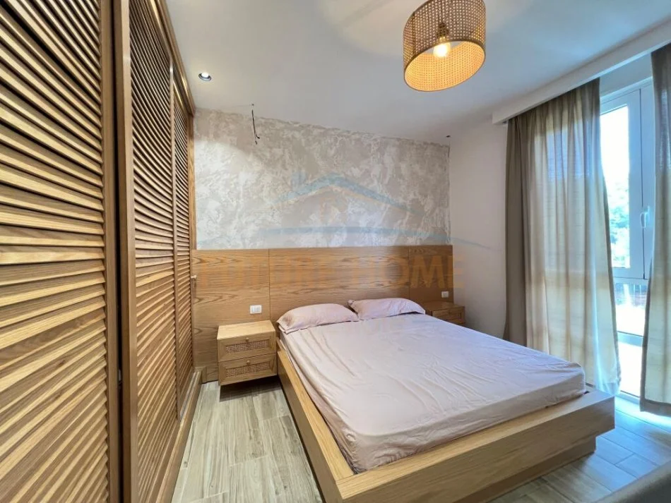 Gjiri Lalezit | Hamallaj, shitet apartament ne plazh 2+1 , 82 m² 230.000 € (San Pietro, Gjiri i Lalzit)