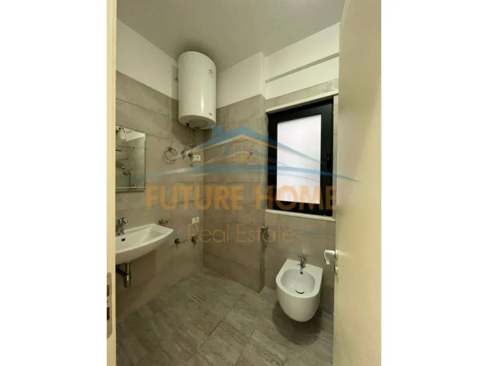 Tirane, shitet apartament 2+1 Kati 2, 114 m² 170.000 € (Unaza e Re)