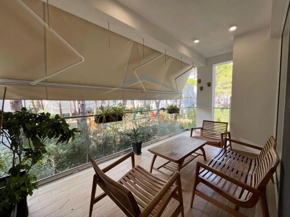 Durres, shes apartament 2+1+Ballkon Kati 1, 100 m² 320.000 € (Gjiri i Lalezit)