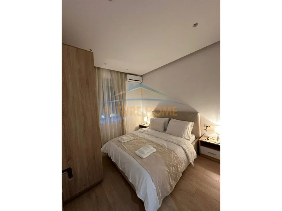 Tirane, jepet me qera apartament 1+1 Kati 2, 40 m² 800 € (Blloku)