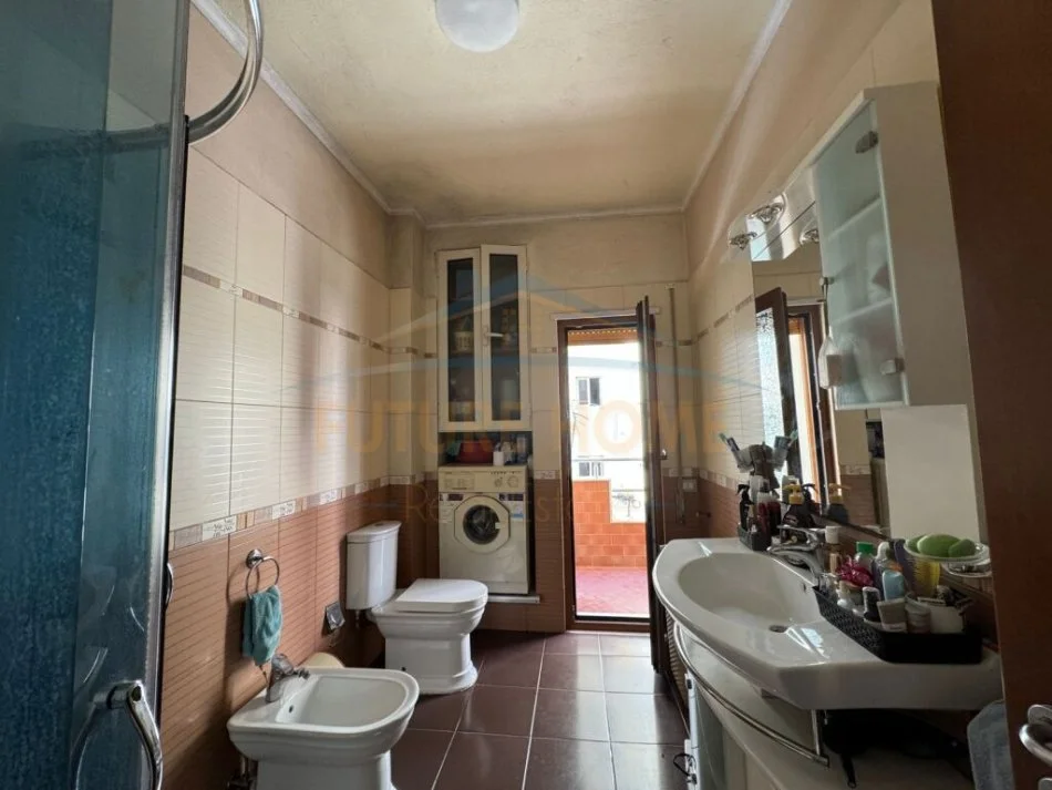 Durres, shitet Vile 2 Katshe Kati 0, 550 m² 550.000 € (Prane UKD, Durres)