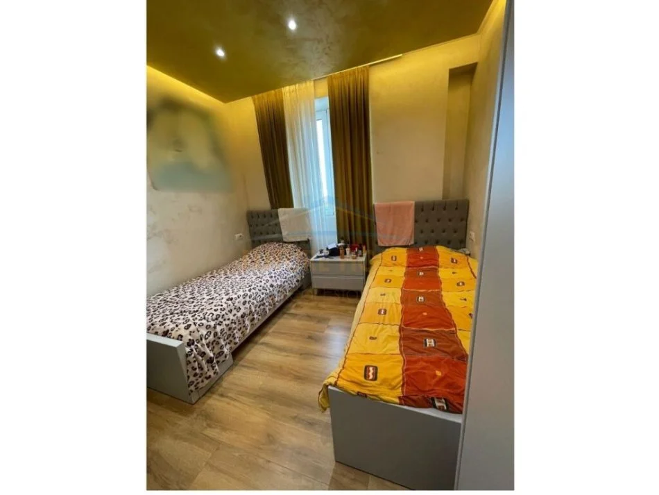 Tirane, shitet apartament 2+1 Kati 6, 105 m² 200.000 € (FUSHA E AVIACIONIT TIRANE)