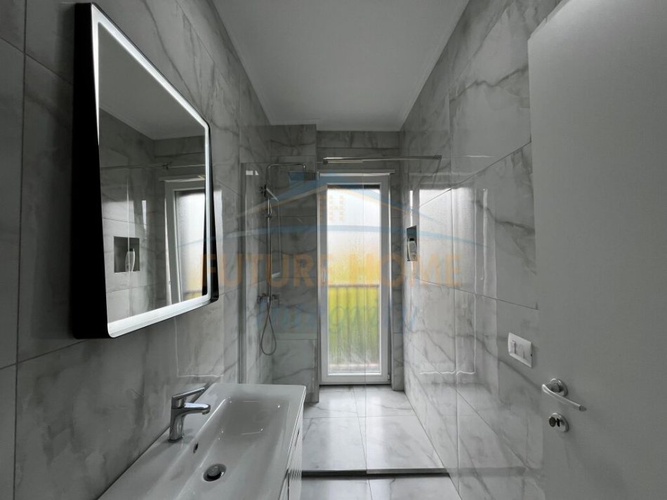 Tirane, shitet apartament 2+1 Kati 2, 110 m² (Pazari i Ri)