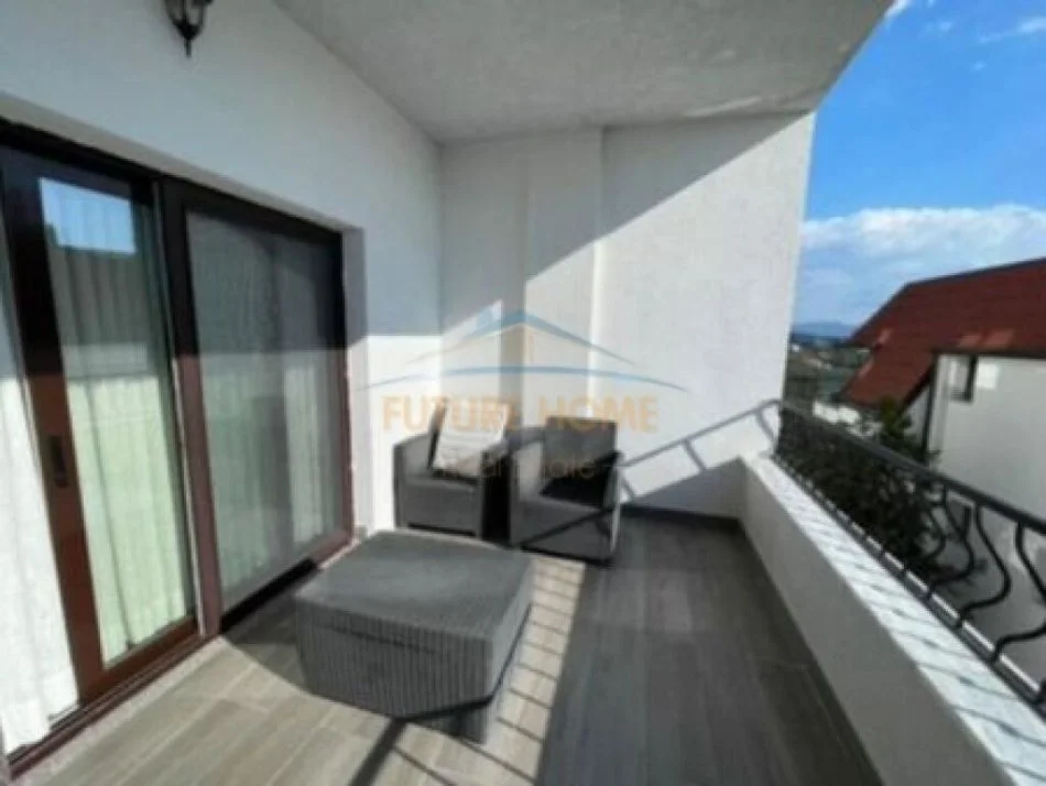 Tirane, jepet me qera apartament 2+1 Kati 2, 150 m² 