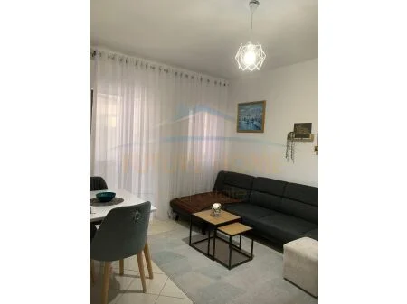 Durres, shitet apartament 1+1 Kati 3, 75.000 € 