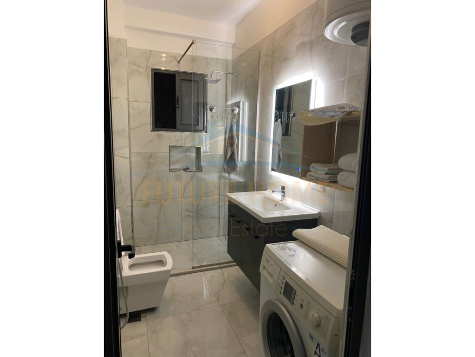 Durres, shitet apartament 1+1 Kati 3, 78 m² 75.000 € (Prane Hotel &quot;Palace&quot;, Durres)