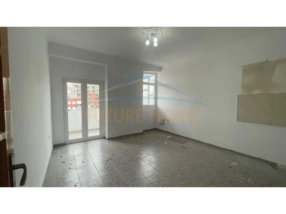 Tirane, shitet apartament 1+1 Kati 6, 88 m² 125.000 € (Rruga Bardhyl)