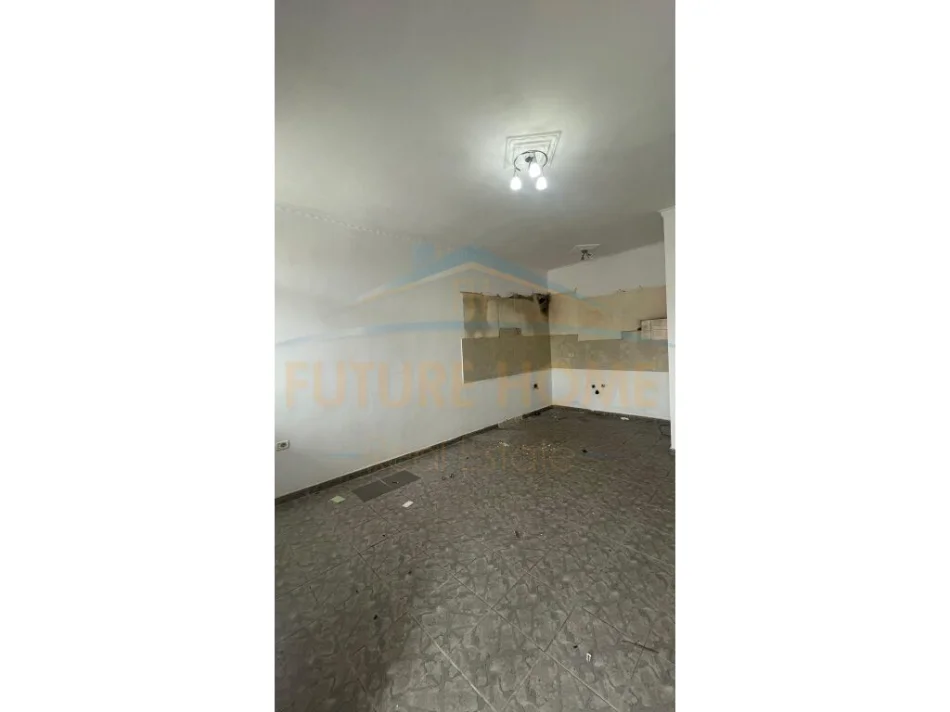 Tirane, shitet apartament 2+1 Kati 6, 88 m² 125.000 € (Rruga Bardhyl)