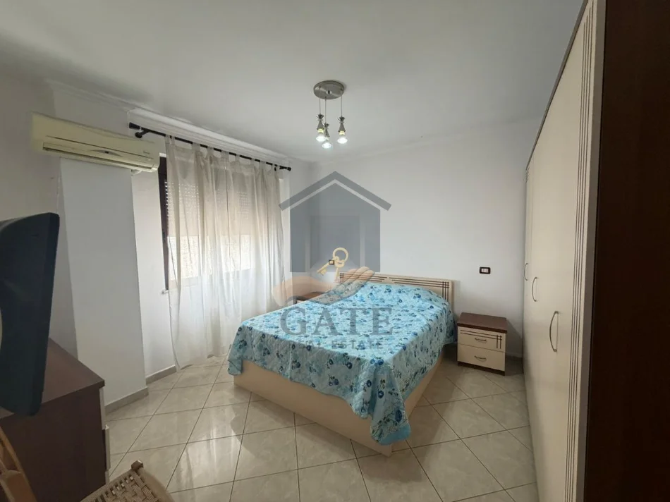 Durres, jepet me qera apartament 2+1+Ballkon Kati 9, 77 m² 600 € (Danubi durres)