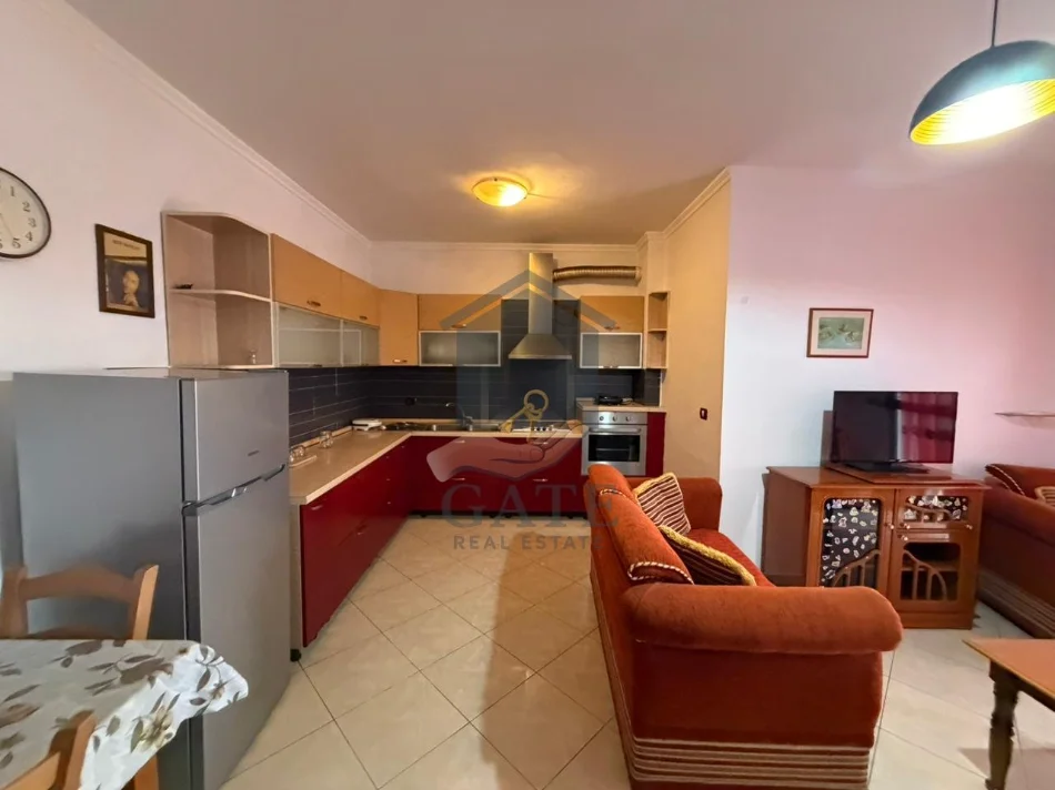 Durres, jepet me qera apartament 2+1+Ballkon Kati 9, 77 m² 600 € (Danubi durres)
