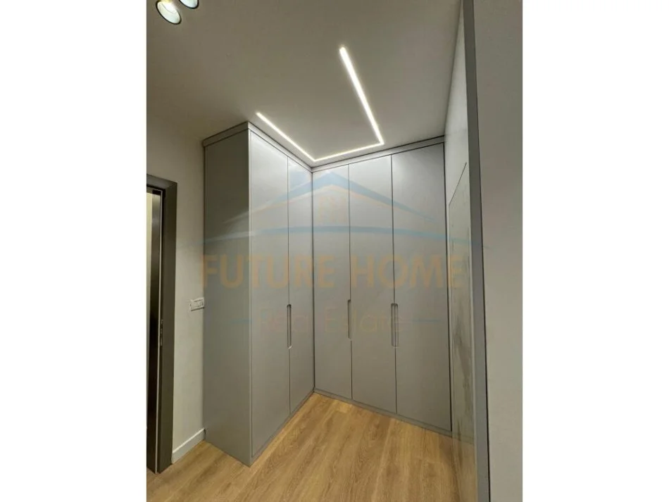 Tirane, shitet apartament 2+1 Kati 3, 95 m² 155.000 € (SHKOZE TIRANE)