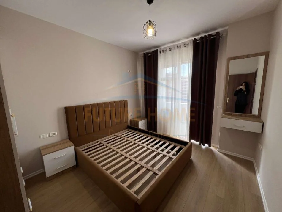 Tirane, shitet apartament 2+1+Ballkon Kati 7, 89 m² 120.000 € (Unaza e Re)