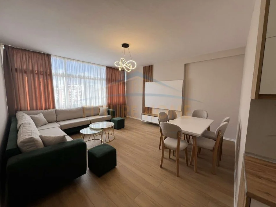 Tirane, shitet apartament 2+1 Kati 7, 89 m² 120.000 € (Unaza Re)