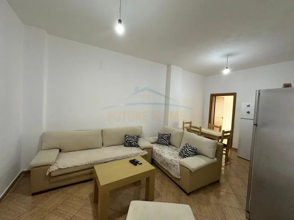 Durres, shitet apartament 2+1+Ballkon Kati 2, 106 m² 100.000 € (Bulevardi i Pishave)
