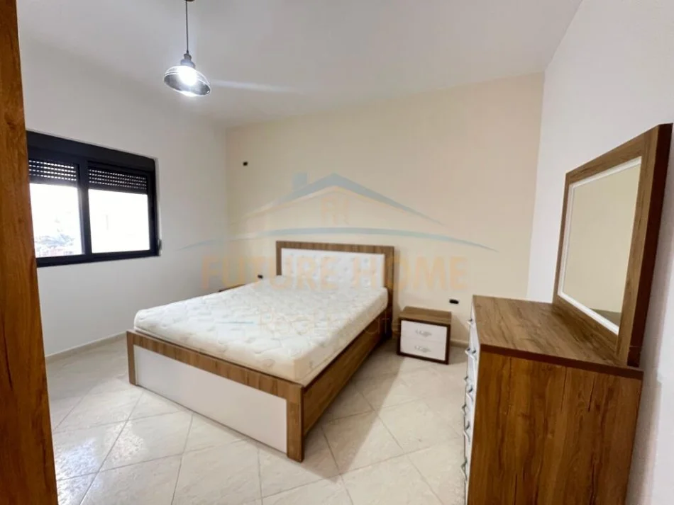 Durres, jepet me qera apartament 2+1 Kati 2, 68 m² 450 € (Muzeumi,Durres)