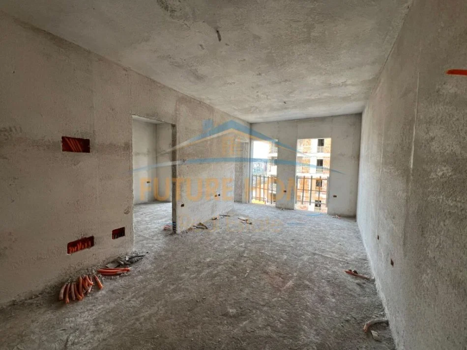Tirane, shitet apartament 1+1+Ballkon Kati 5, 60 m² 72.000 € (Dogana)