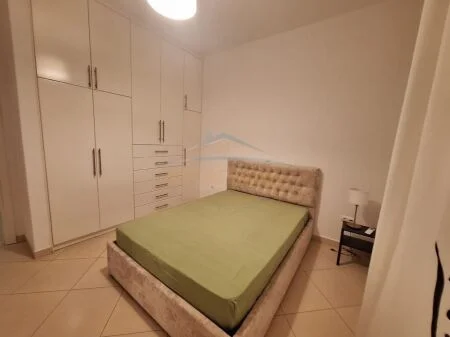 Qera, Apartament 2+1+2 ( Kati i 2 i nje Vile), Rruga e Miqesise, Durres. AREA45494