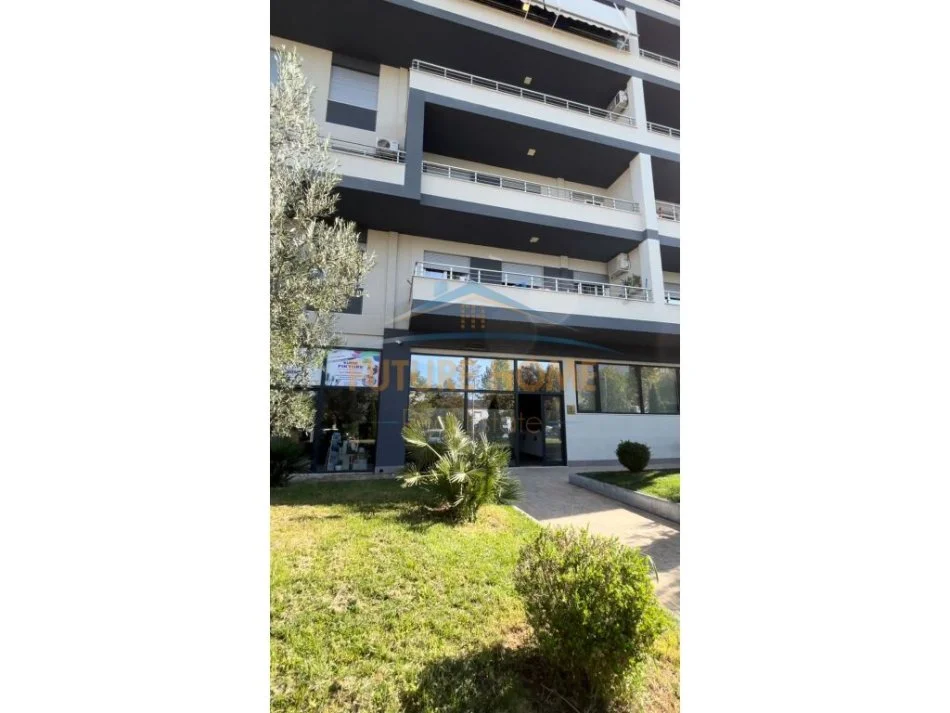 Tirane, shitet apartament 2+1 Kati 1, 115 m² 155.000 € (Aleksander Moisiu)