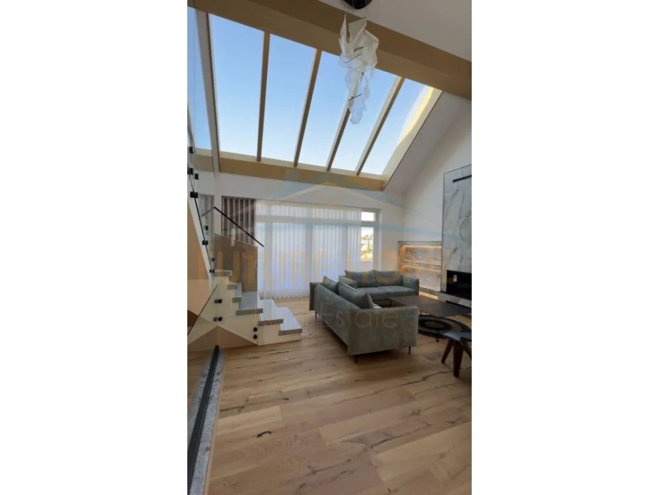 Tirane, jepet me qera apartament 3 Katshe Kati 0, 680 m² 3.000 € (Petrele)