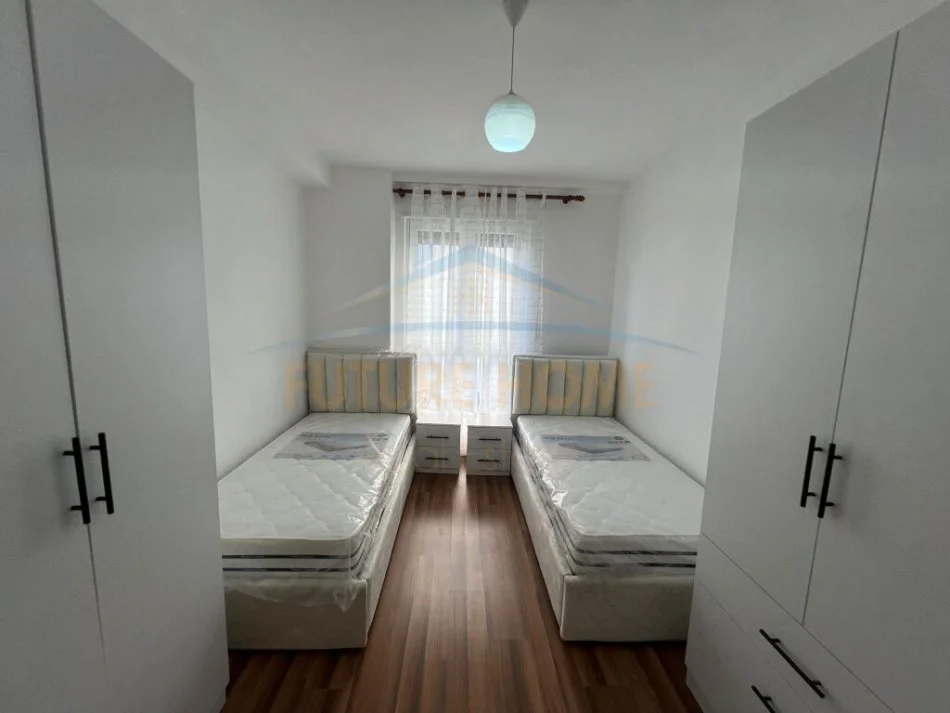 Tirane, jepet me qera apartament 2+1 Kati 1, 100 m² 500 € 