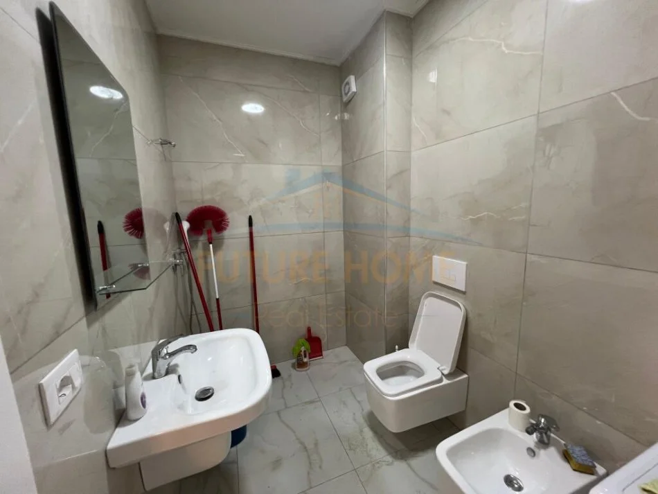 Tirane, shitet apartament 2+1+Aneks Kati 1, 100 m² (Unaza e Re)