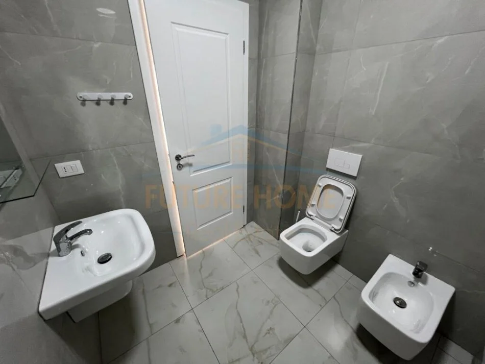 Tirane, jepet me qera apartament 2+1 Kati 1, 100 m² 500 € 