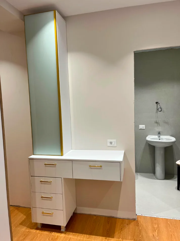 Tirane, jepet me qera apartament 2+1 Kati 7, 100 m² 800 € (Don Bosko)