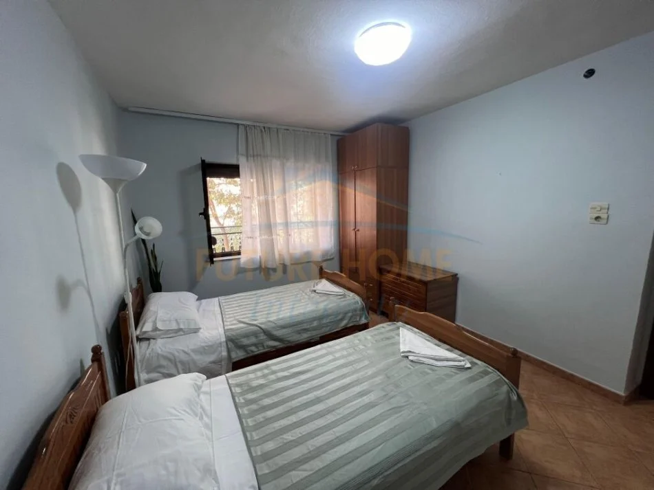 Tirane, jepet me qera apartament 2+1+Ballkon Kati 2, 85 m² 508 € (Rruga Petro Nini Luarasi)