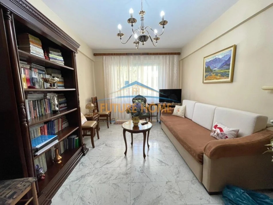 Tirane, shitet apartament 1+1 Kati 3, 70 m² 135.000 € (STADIUMI DINAMO TIRANE)