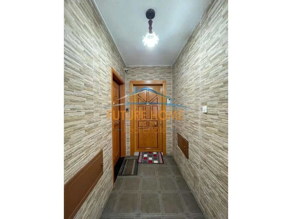 Tirane, shitet apartament 1+1 Kati 3, 70 m² 135.000 € (STADIUMI DINAMO TIRANE)