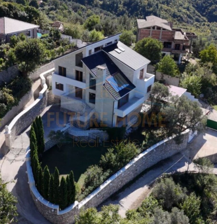 ALF45509 jepet me qera Vile 3 Katshe Kati 4, 680 m² 3.000 € (Petrele)