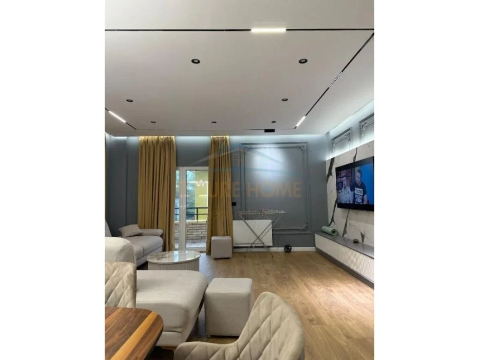 Tirane, jepet me qera apartament 2+1+Aneks+Ballkon Kati 3, 1.100 € (Farke)