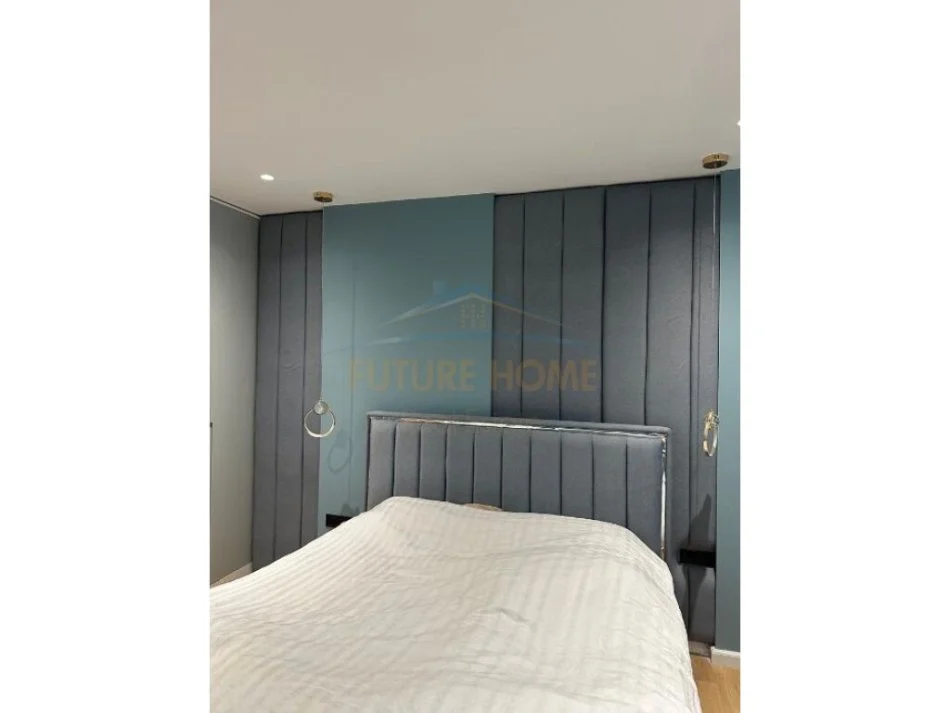 Tirane, jepet me qera apartament 2+1+Aneks+Ballkon Kati 3, 1.100 € (Farke)