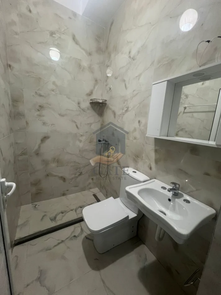 Durres, jepet me qera apartament 1+1 Kati 1, 56 m² 350 € 