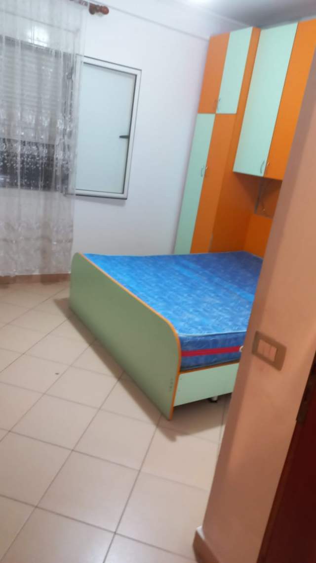 Tirane, jepet me qera apartament 2+1+A+BLK Kati 3, 100 m² 40.000 Leke (5 maj)