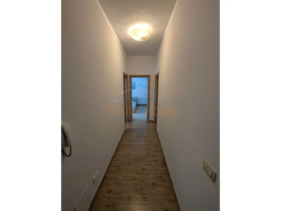 Tirane, shitet apartament 2+1 Kati 4, 114 m² 259.000 € (Komuna e Parisit)
