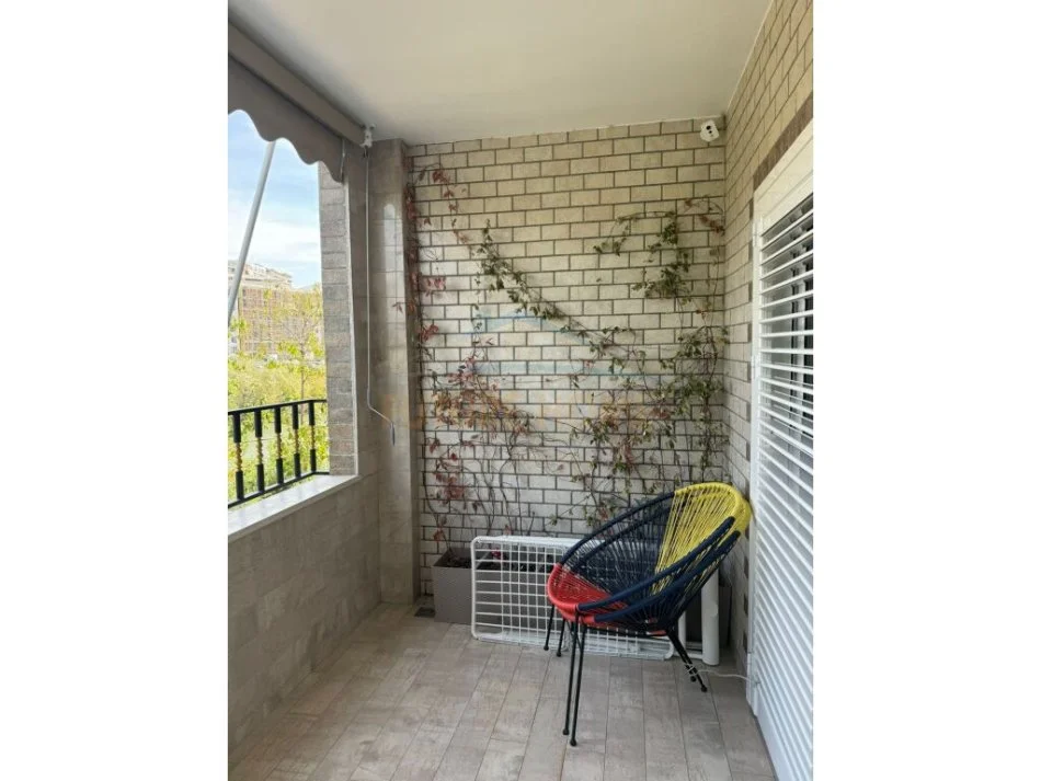 Tirane, shitet apartament 2+1 Kati 1, 117 m² 280.000 € 