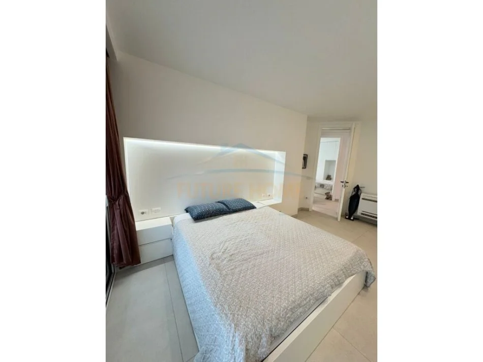 Tirane, shitet apartament 2+1 Kati 1, 117 m² 270.000 € (LIqeni i Thate)