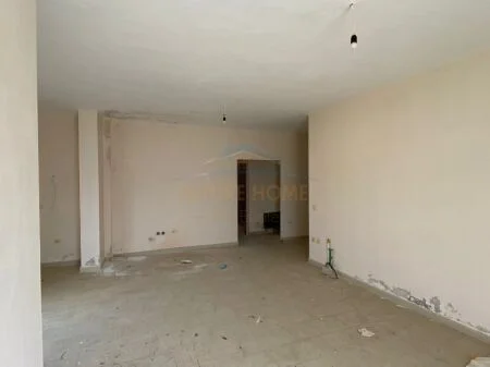 Exclusive, Shitet, Apartament 2+1 (Penthouse), Sarandë, Rruga Butrinti. AREA38224