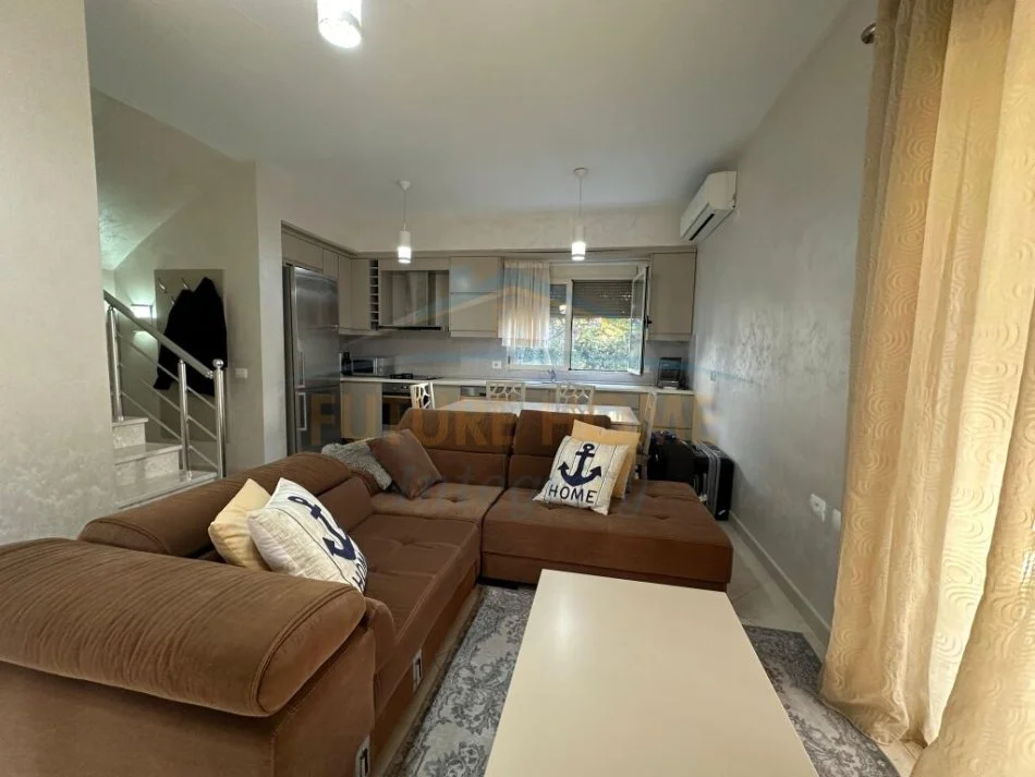 Durres, shitet Vile 2+1 Kati 0, 191 m² 285.000 € (Gjiri i Lalezit)