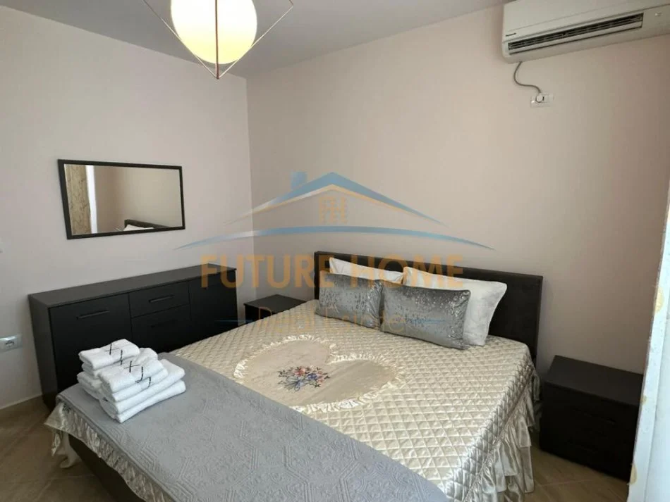 Tirane, jepet me qera apartament 2+1+Ballkon Kati 7, 85 m² 550 € (jordan misja)
