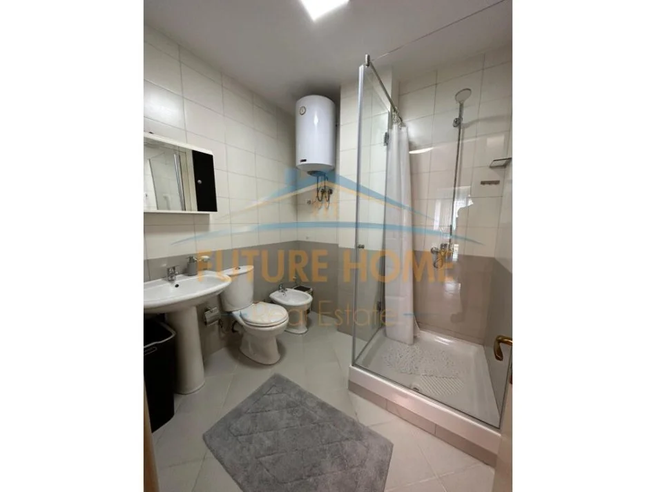 Tirane, jepet me qera apartament 2+1+Ballkon Kati 7, 85 m² 550 € (jordan misja)