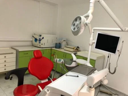 Tirane, jepet me qera ambjent biznesi Kati 0, 34 m² 400 € (Rruga Ismail Petrela, Allias, Tirane AREA45632)