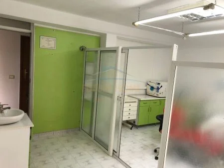 Tirane, jepet me qera ambjent biznesi Kati 0, 34 m² 400 € (Rruga Ismail Petrela, Allias, Tirane AREA45632)