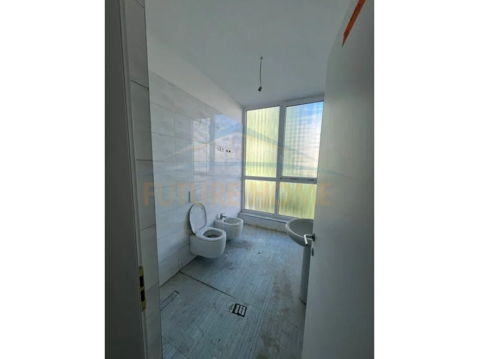 Tirane, jepet me qera apartament 1+1 Kati 1, 65 m² 400 € (Jordan Misja, Tiranë)