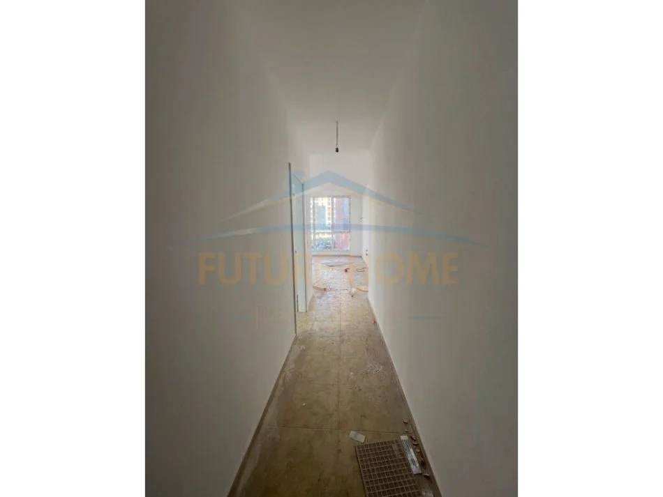 Tirane, jepet me qera apartament 1+1 Kati 1, 65 m² 400 € (Jordan Misja, Tiranë)