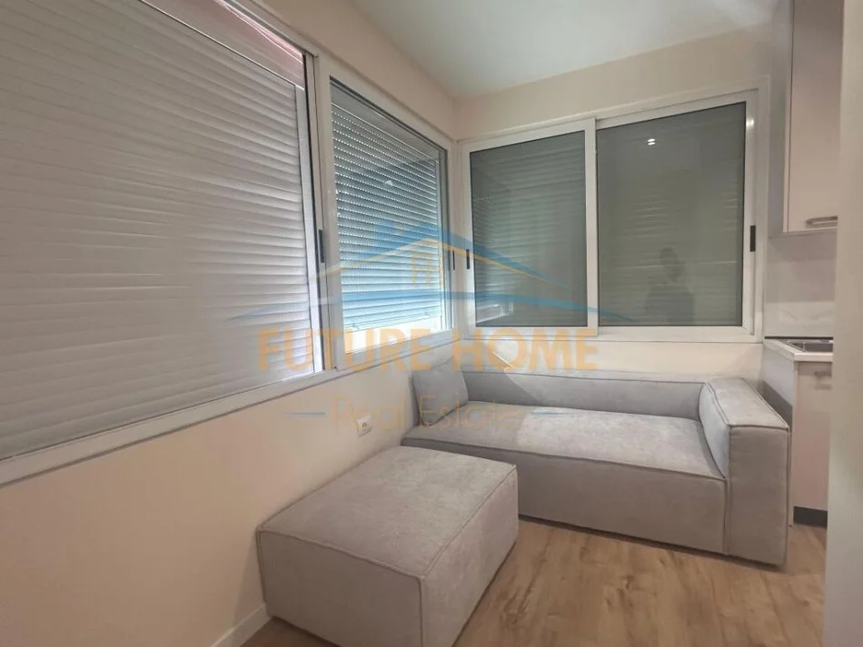 Tirane, jepet me qera apartament 1+1 Kati 5, 50 m² 550 € (hoxha tasim)