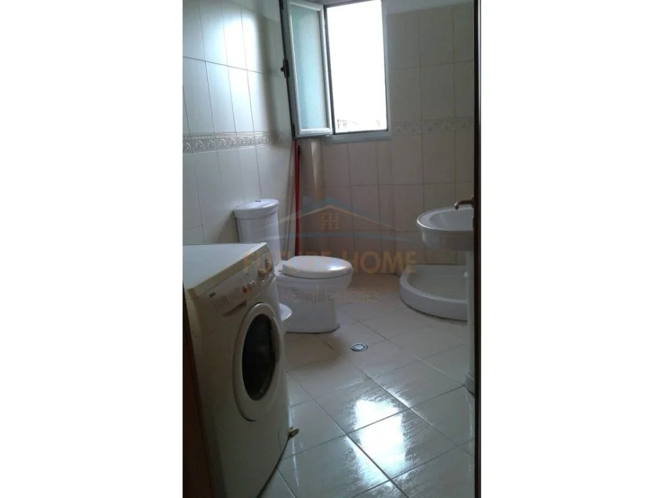 Vlore, jepet me qera apartament 1+1 , 65 m² 280 € (Te universiteti i shkencave humane Vlore) rv45706