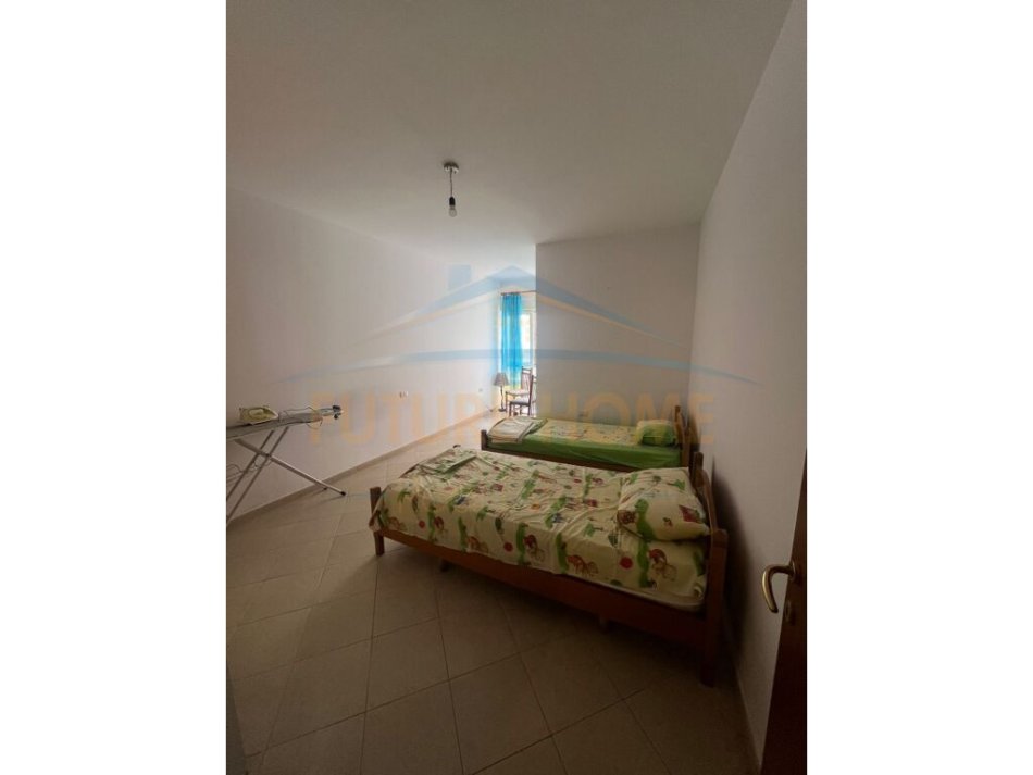 Tirane, jepet me qera apartament 2+1 Kati 3, 112 m² 700 € 